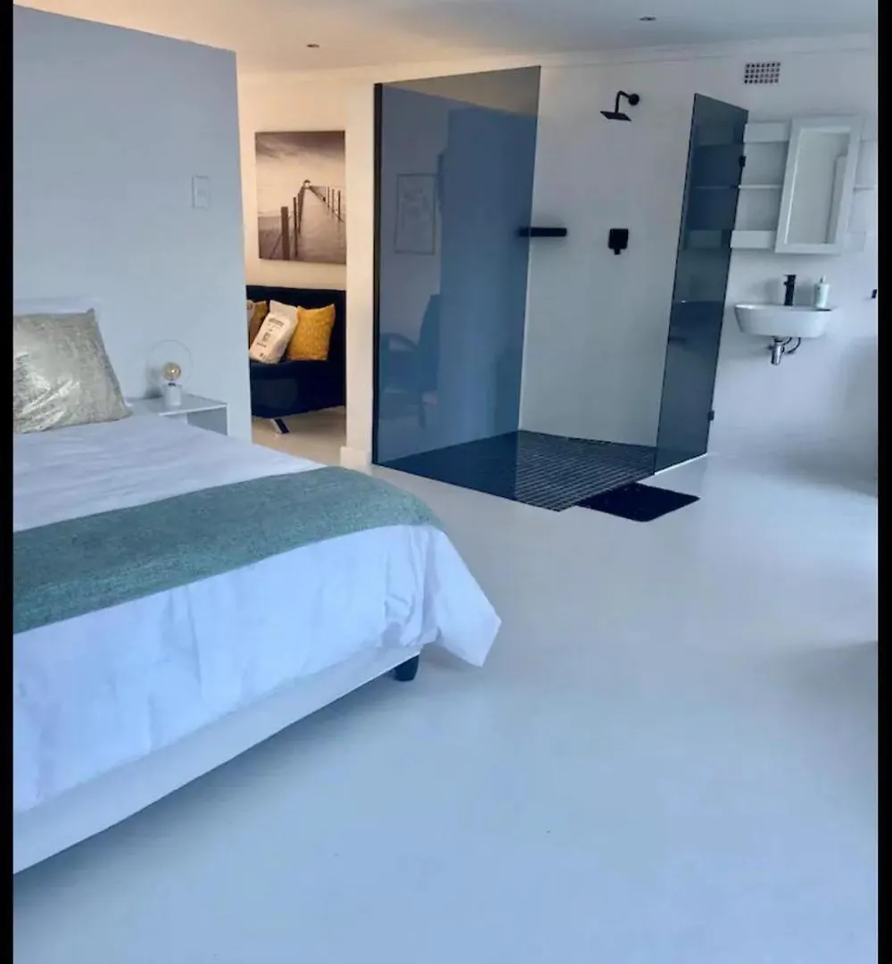 Dmk Guesthouse 2 Le Cap 0*,